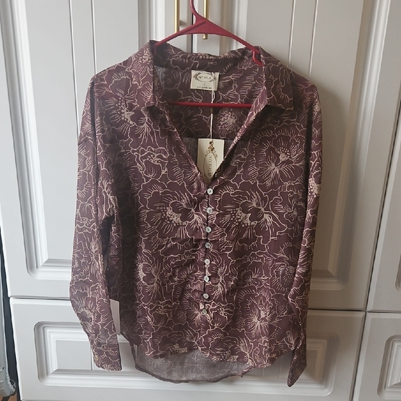 Floral Patterned Womens Blouse - Picture 8 of 11